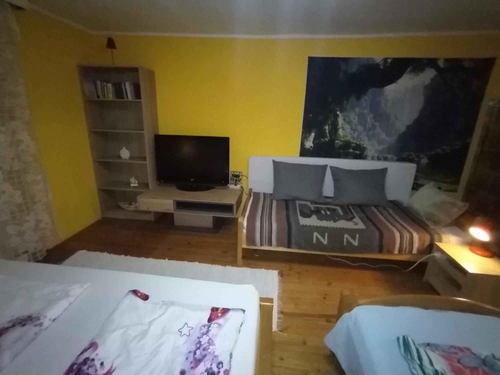 Kert Oevezeti Lakas Appartement Gyöngyös Buitenkant foto